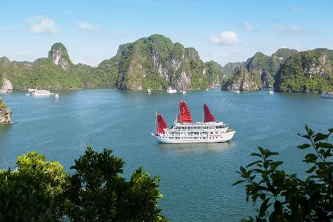Halong Bay 3 Day, 2 Night Syrena Cruise Vietnam